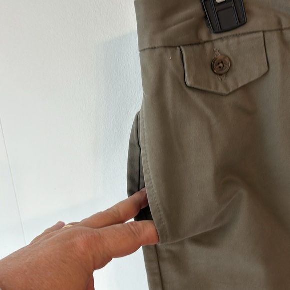 Women’s size 12 Lands End army green summer shorts. Pockets NWT. Preppy look. - Picture 6 of 9